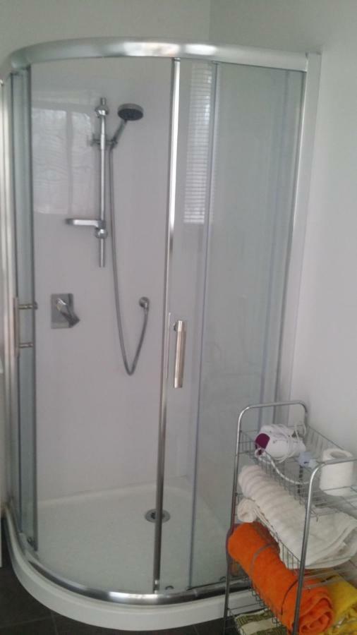 Sunny Room โอ๊คแลนด์ ภายนอก รูปภาพ